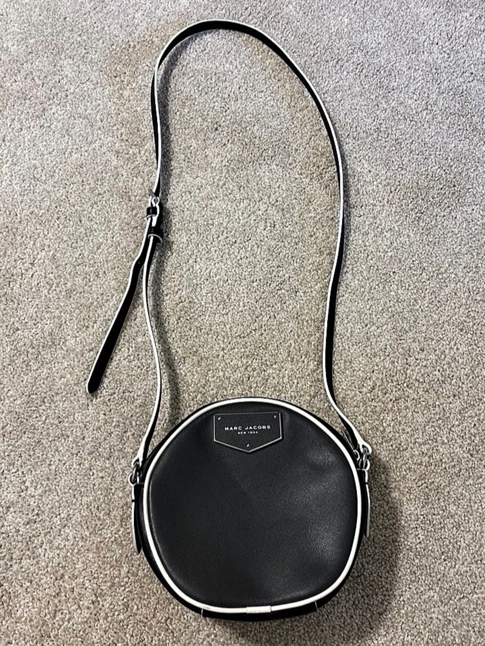 Marc Jacobs Voyager Circle Crossbody Bag